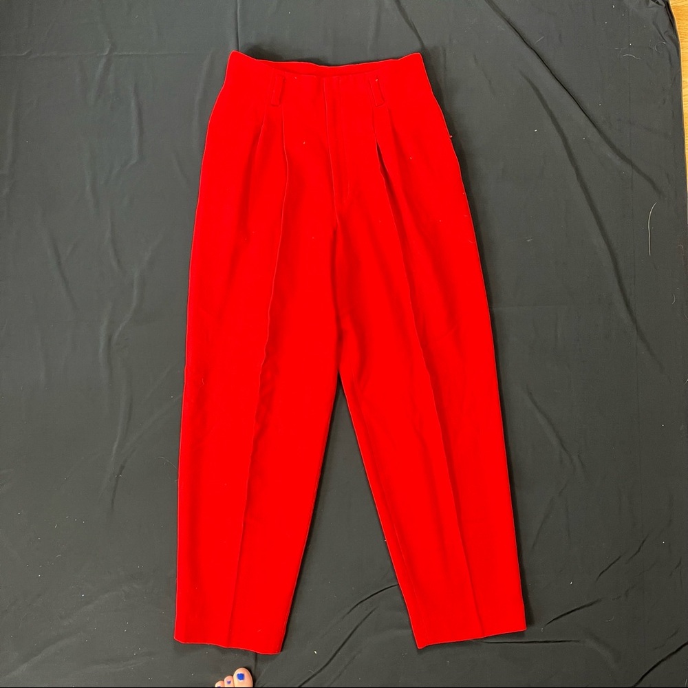 Ellen Tracy red high waisted pleated trousers size 6P - Picture 9 of 9